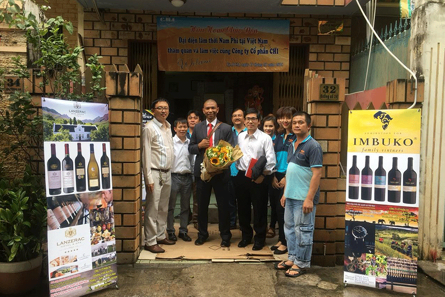 Đại diện lâm thời Nam Phi tại Việt Nam ghé thăm công ty cổ phần CHI